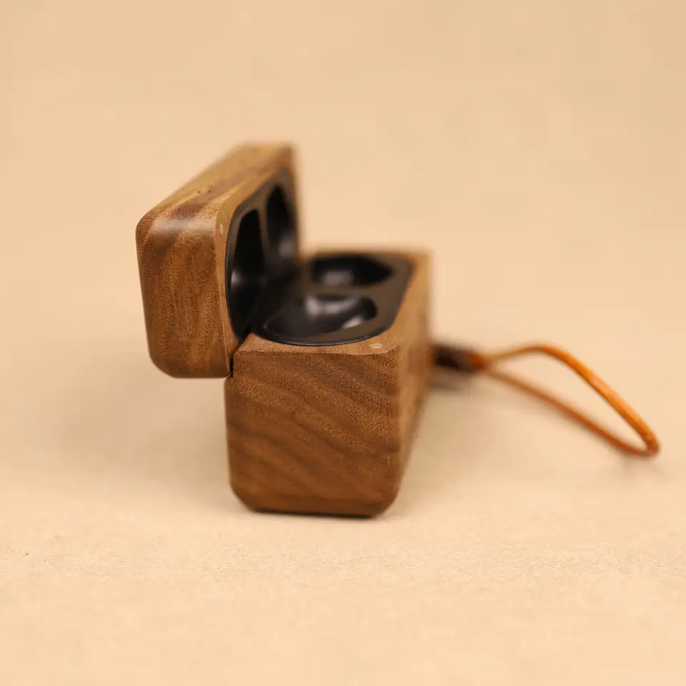 Handmade Walnut Wood Protective Case for Marshall MOTIF II A.N.C