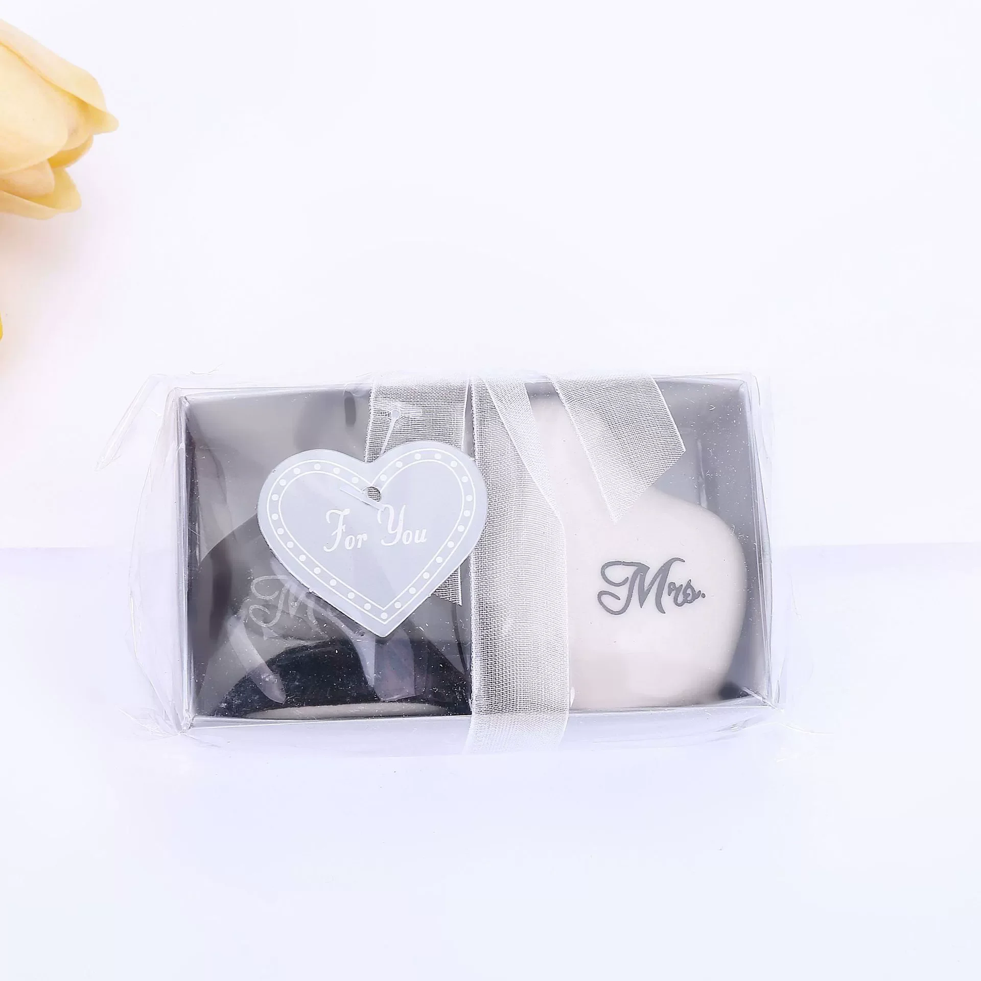 

12 компл./лот = 24 шт./лот, новые свадебные сувениры и подарки, шейкеры для соли и перца в форме сердца «Мистер и миссис»