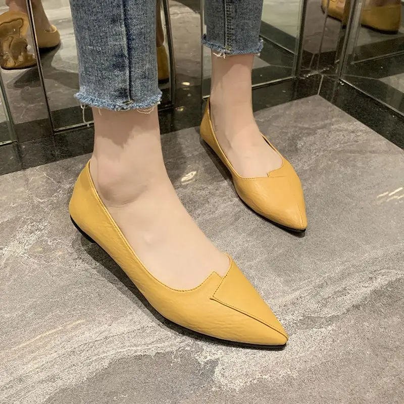 Yellow Low Heel Elegant Shoes for Women 2024 Normal Leather Casual Black Pointed Toe Ladies Summer Footwear Moccasins Stylish H