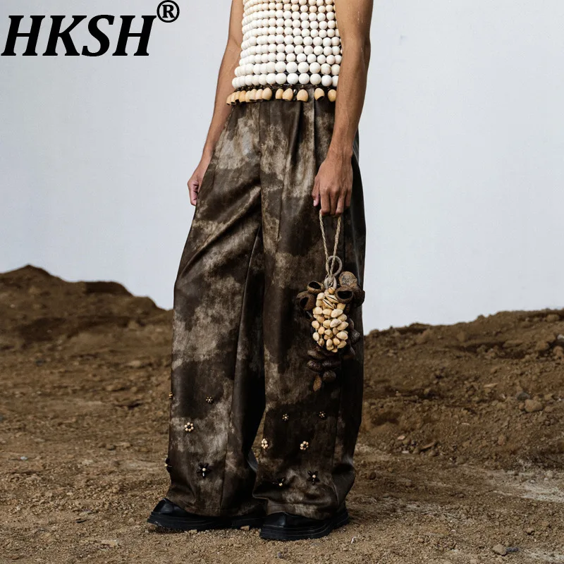 

HKSH Spring Autumn New Men Tide Punk 3D Handmade Beaded Loose Straight Trendy Leather Pants Valley Youth Original Design HK18806