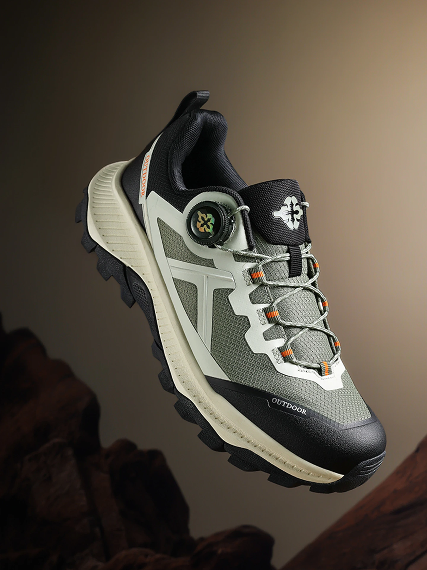 

Men's Waterproof Hiking Boots Breathable Hiking Trainers Winter Unisex Anti-Slip Trainers Mountaineering Boots