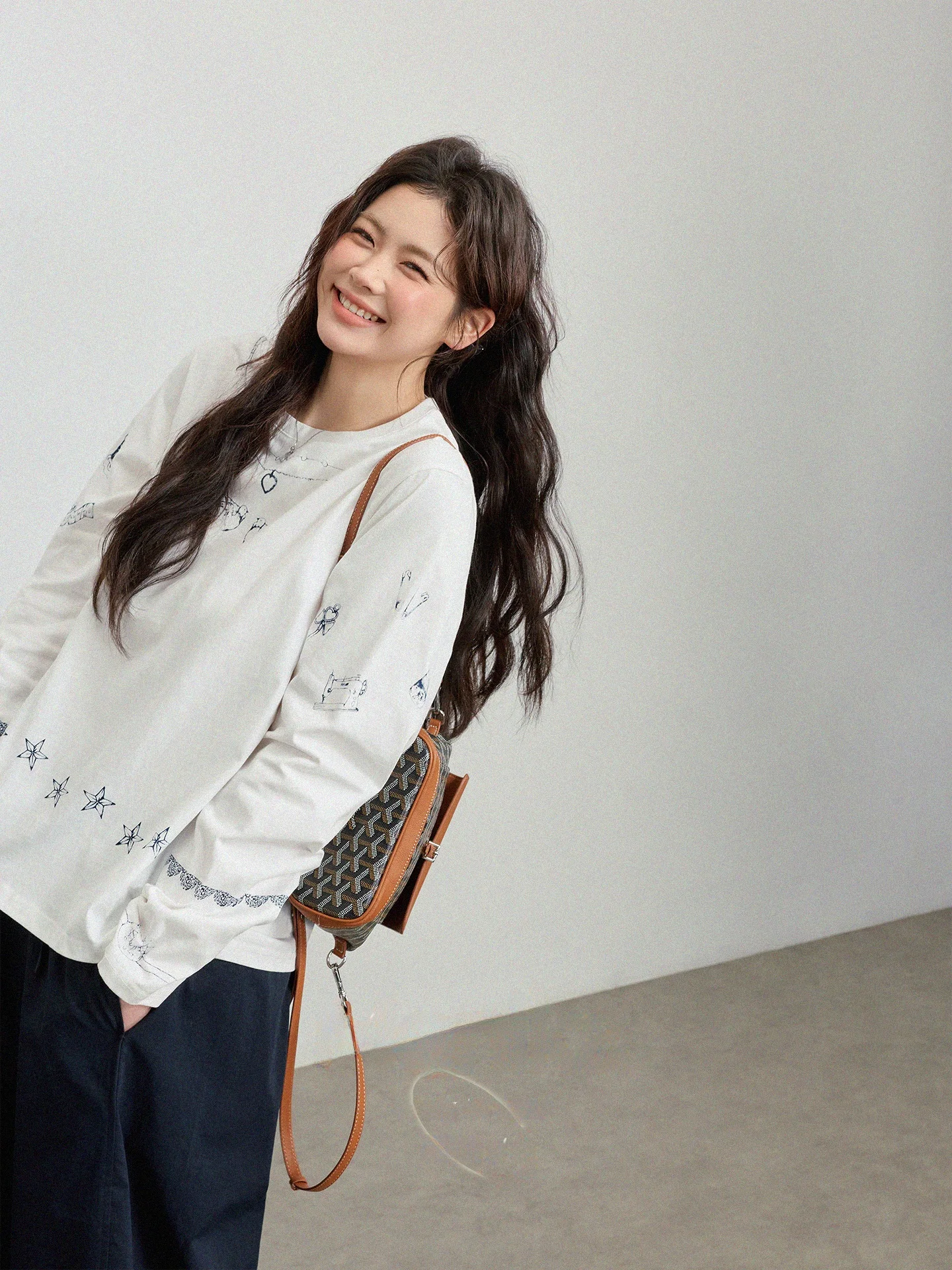 

plus Size Women's round Neck Overhead Print Long Sleeve White T-Shirt Casual Style Spring New Fashion Slimming Top
