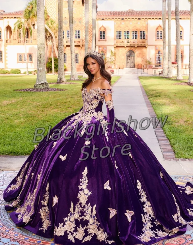 Purple luxury velvet 15 dress Elegant bustier Butterfly crystal applique Tight birthday party 15 Quinceanera Dresses 2024