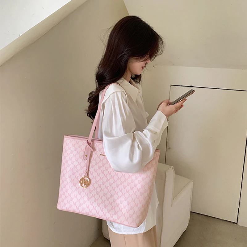 

Модная женская сумка-тоут из кожи сакуры, новинка 2023, пригородная сумка большой емкости на одно плечо для занятий