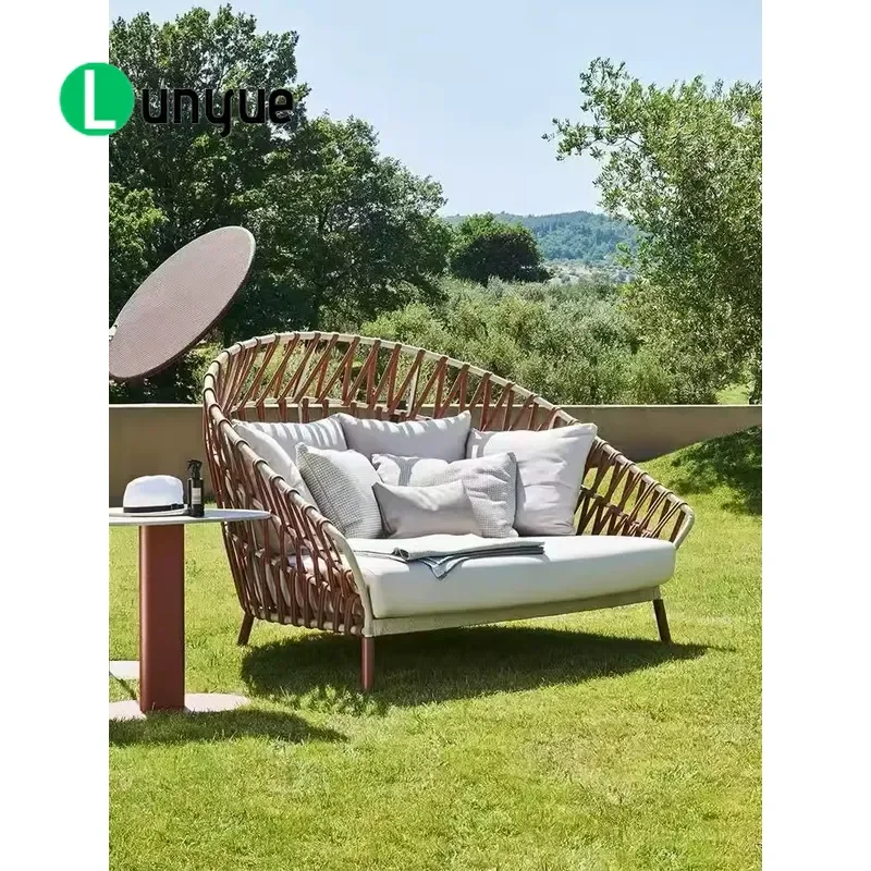 Aluminum Garden Lounger Outdoor Patio Sun Bed Durable Weather Resistant Furniture for Poolside Beach Yard Relaxation