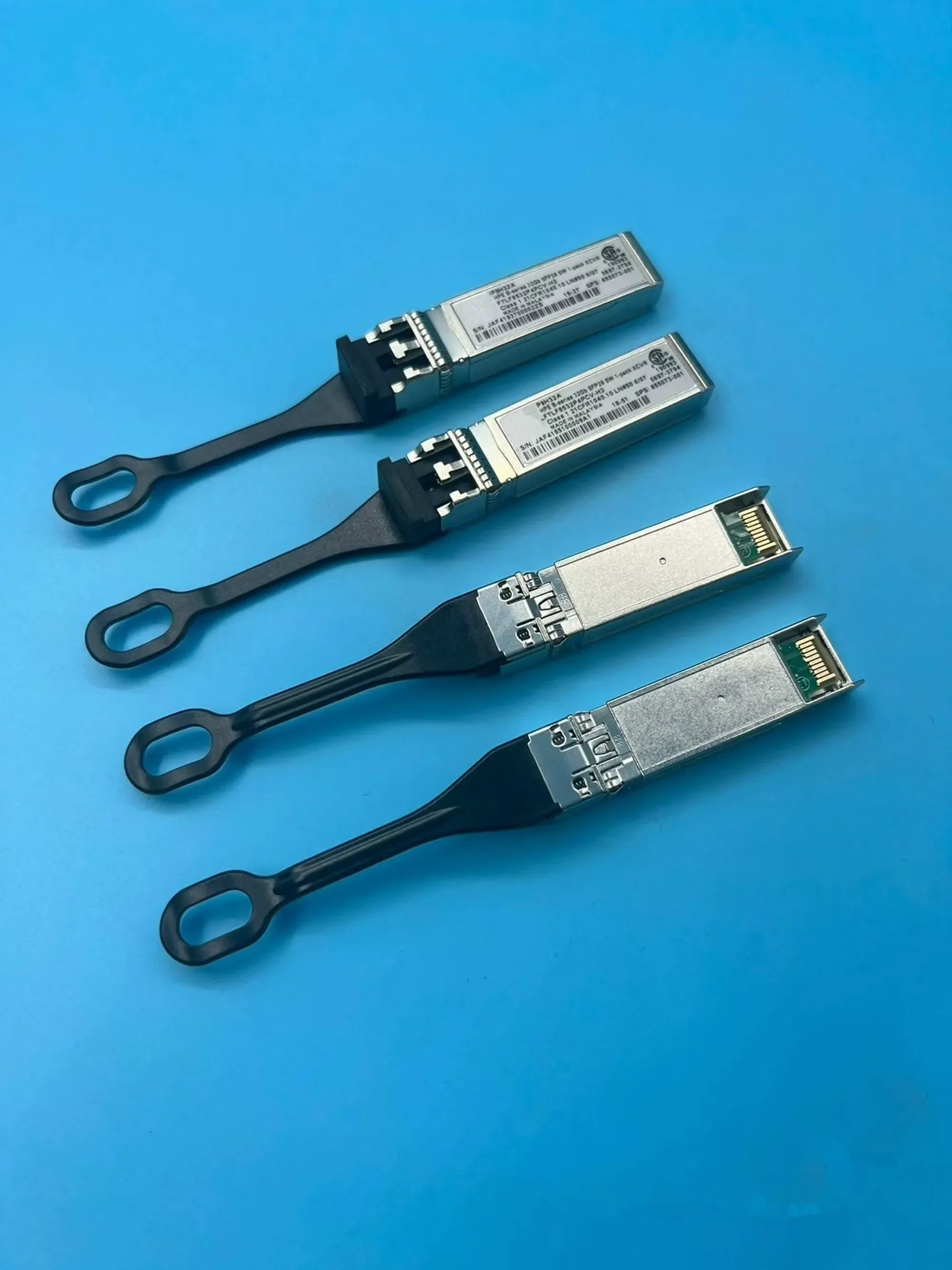 P9H32A 32GB Transceiver SFP SW 5697-3793 855073-001 FTLF8532P4PCV-H2  850NM 32G SFP+ Fibre Channel Module 32G Optical Fiber