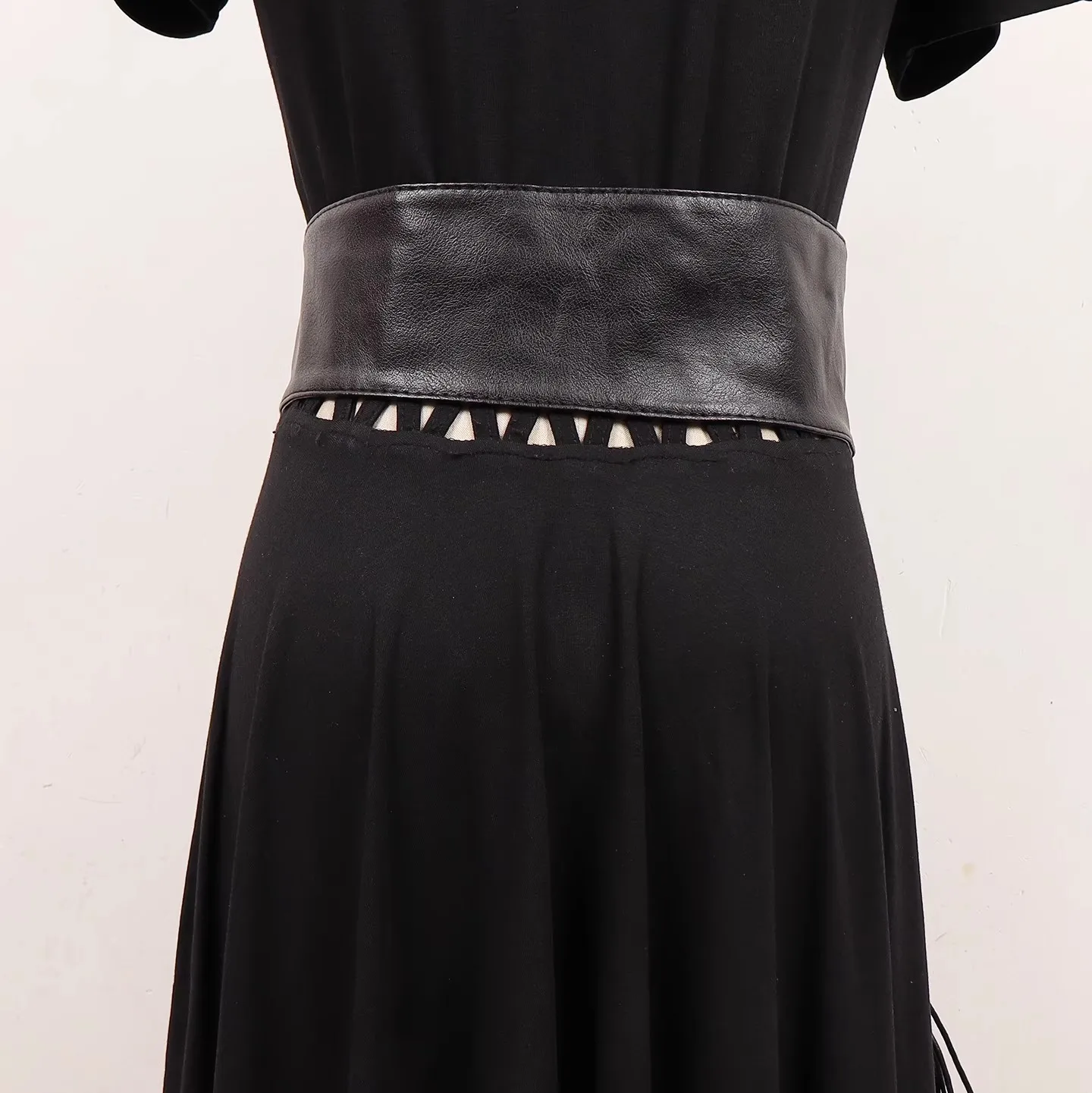 여성 패션 블랙 PU 가죽 Tassel Cummerbunds 여성 드레스 코르셋 허리띠 벨트 장식 와이드 벨트 R2743