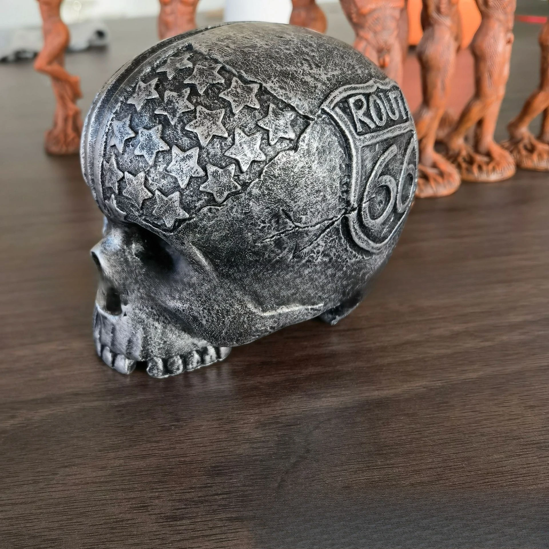 Creative Motorcycle Skeleton Helmet Rack Resin Ornament Craftsmanship Horror Indoor Wall Ornament