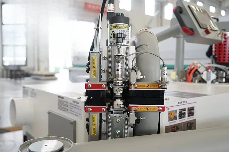 Automatic Round Edge Bandiner Efficient Curved Furniture Edge Banding and Trimming Machine for Sale, One-Touch Glue Application