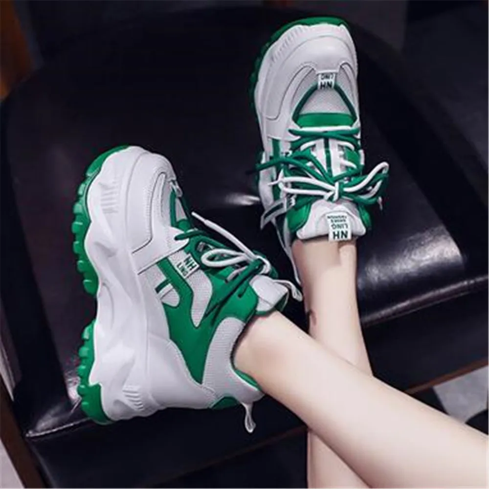 Sports Shoes Women's Spring 2024 New Students Casual Korean Muffin Outside Walking Trainers Lady Thick Soled Dad Sneakers White