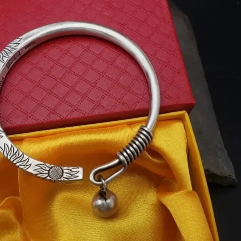 

Sunflower Bracelet - Open Design Women's Bangle