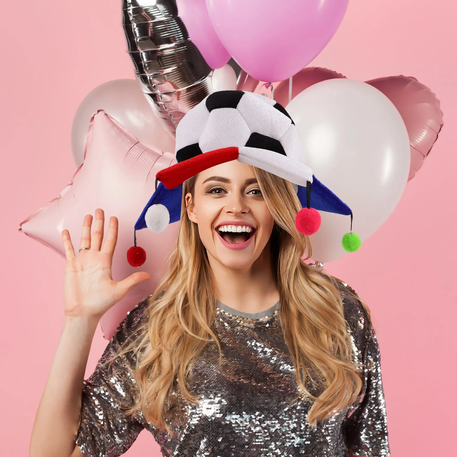 Cappello da festa per tifosi di calcio, design a forma di pallone da calcio, copricapo con visiera per adulti e adolescenti, allegro e traspirante, per celebrazioni sportive.