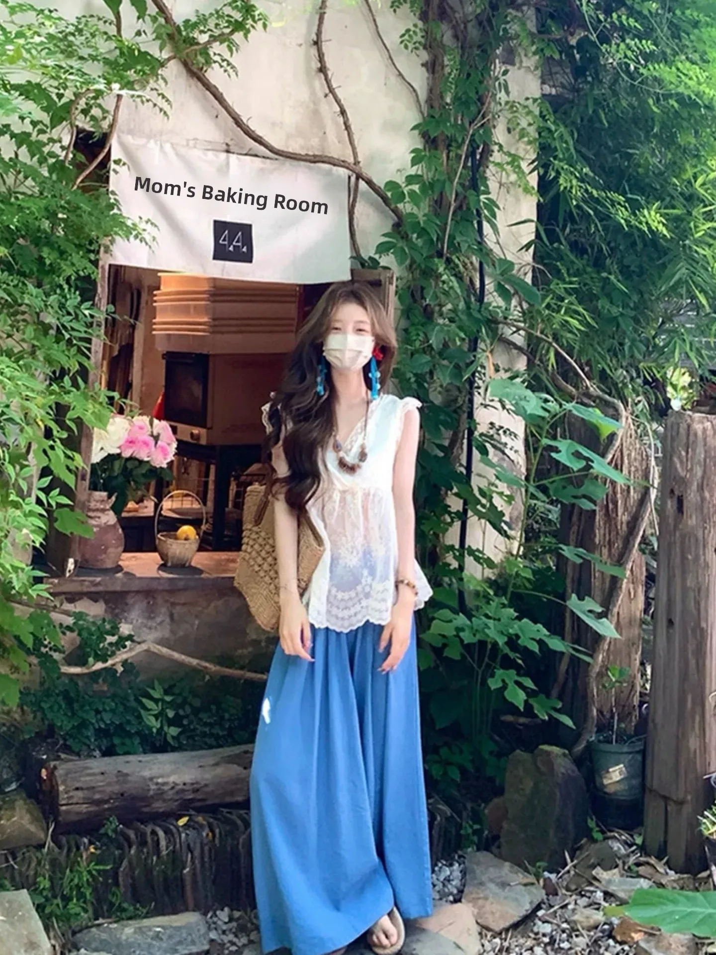 

Summer Vacation Style Women's Fashion Set Beach Travel Outfit Long Pants V-Neck Sleeveless Vest Beautiful Lace Design