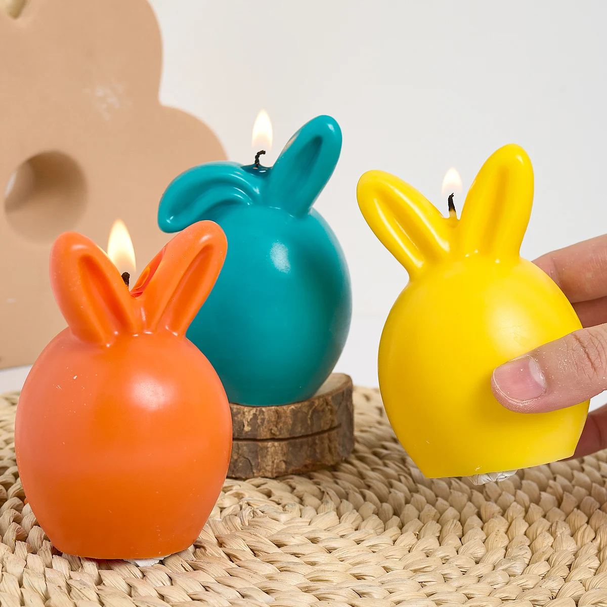 Easter Ornament Rabbit Silicone Candle Mold DIY Handmade Faceless Egg Bunny Soap Plaster Resin Casting Molds Home Dec Craft Gift