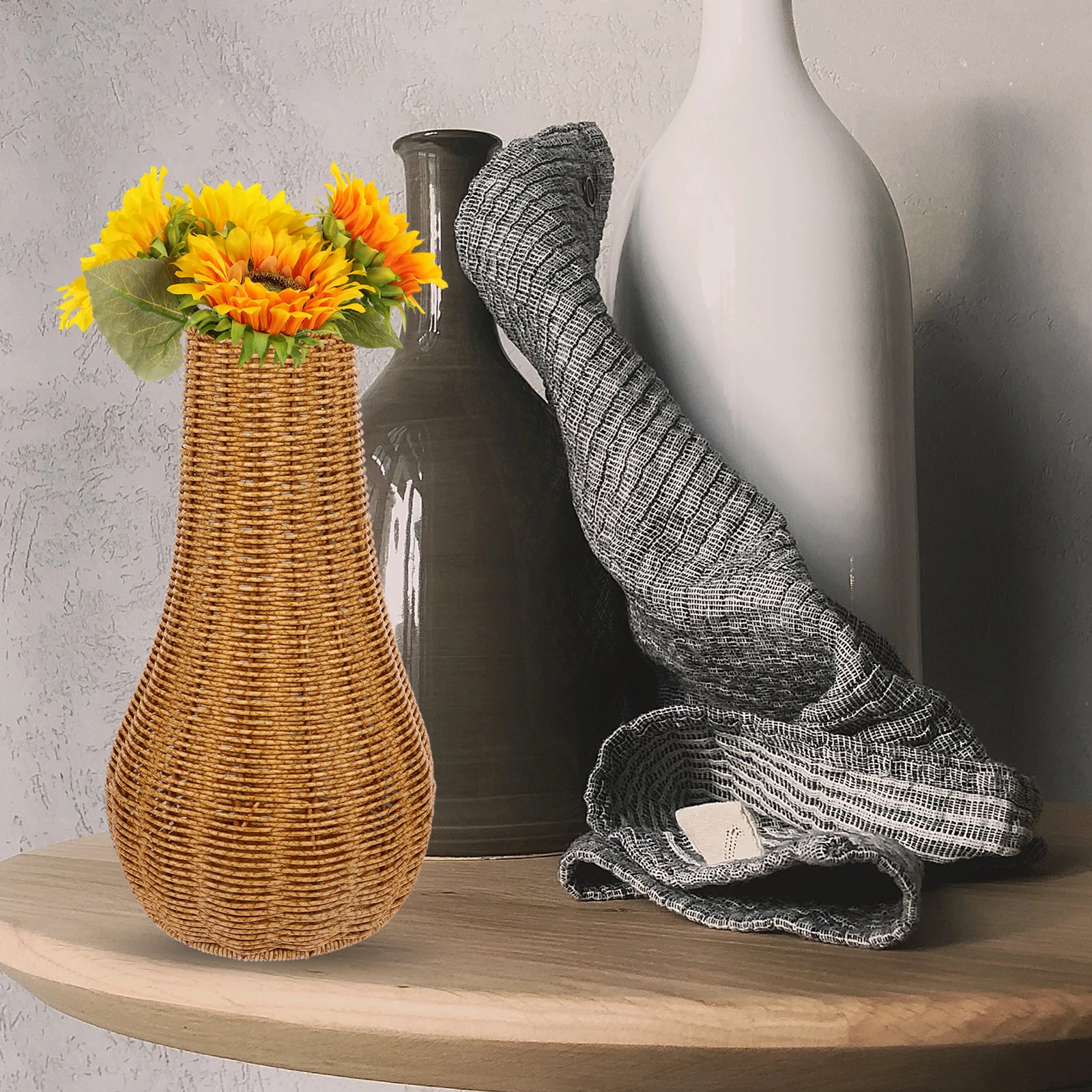 

Imitation Rattan Vase Simple Plastic Flower Holder Decorative Home Office Rustic PE Woven Vase Wedding Decoration