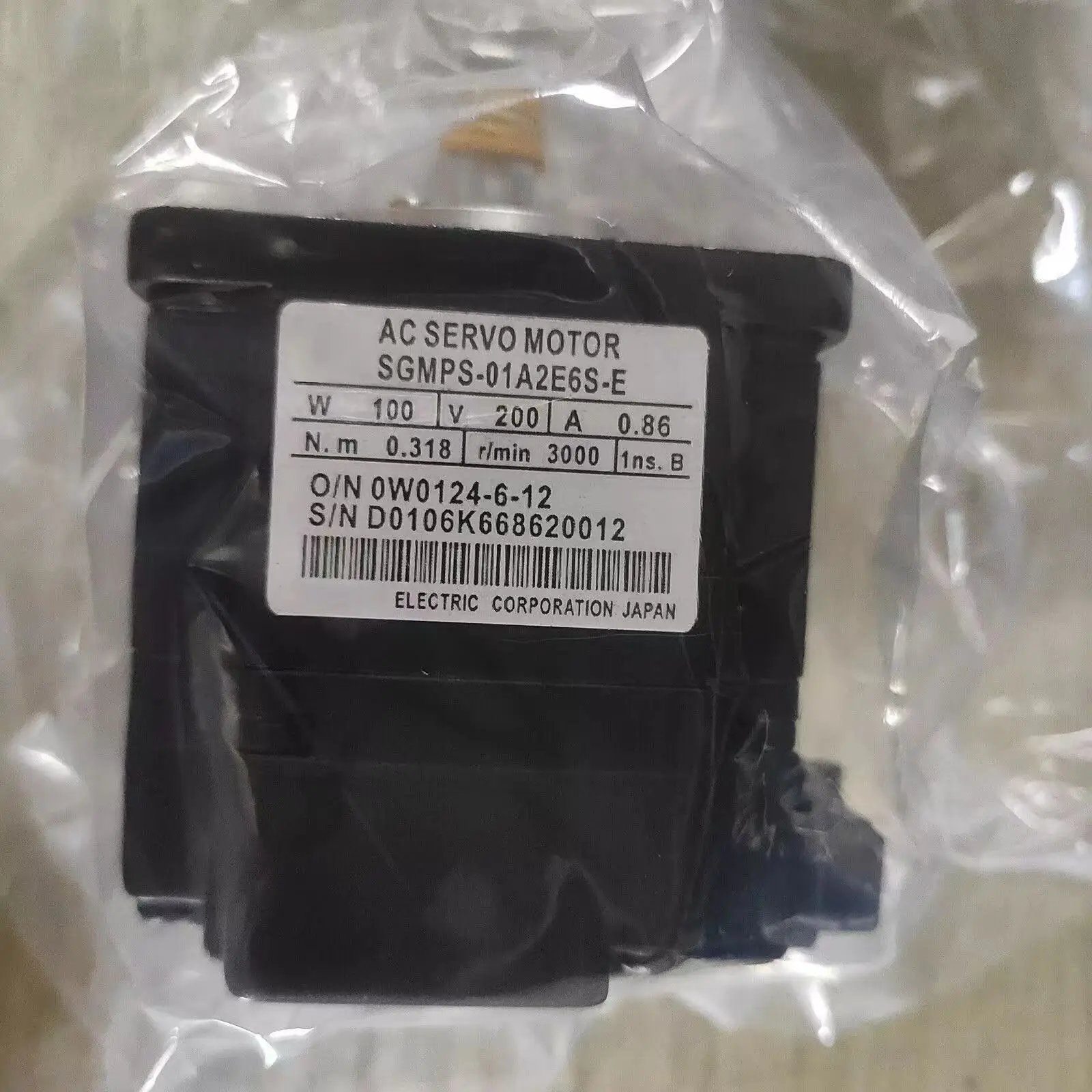 New SGMPS-01A2E6S-E AC Servo Motor 12 Months Warranty SGMPS 01A2E6S E