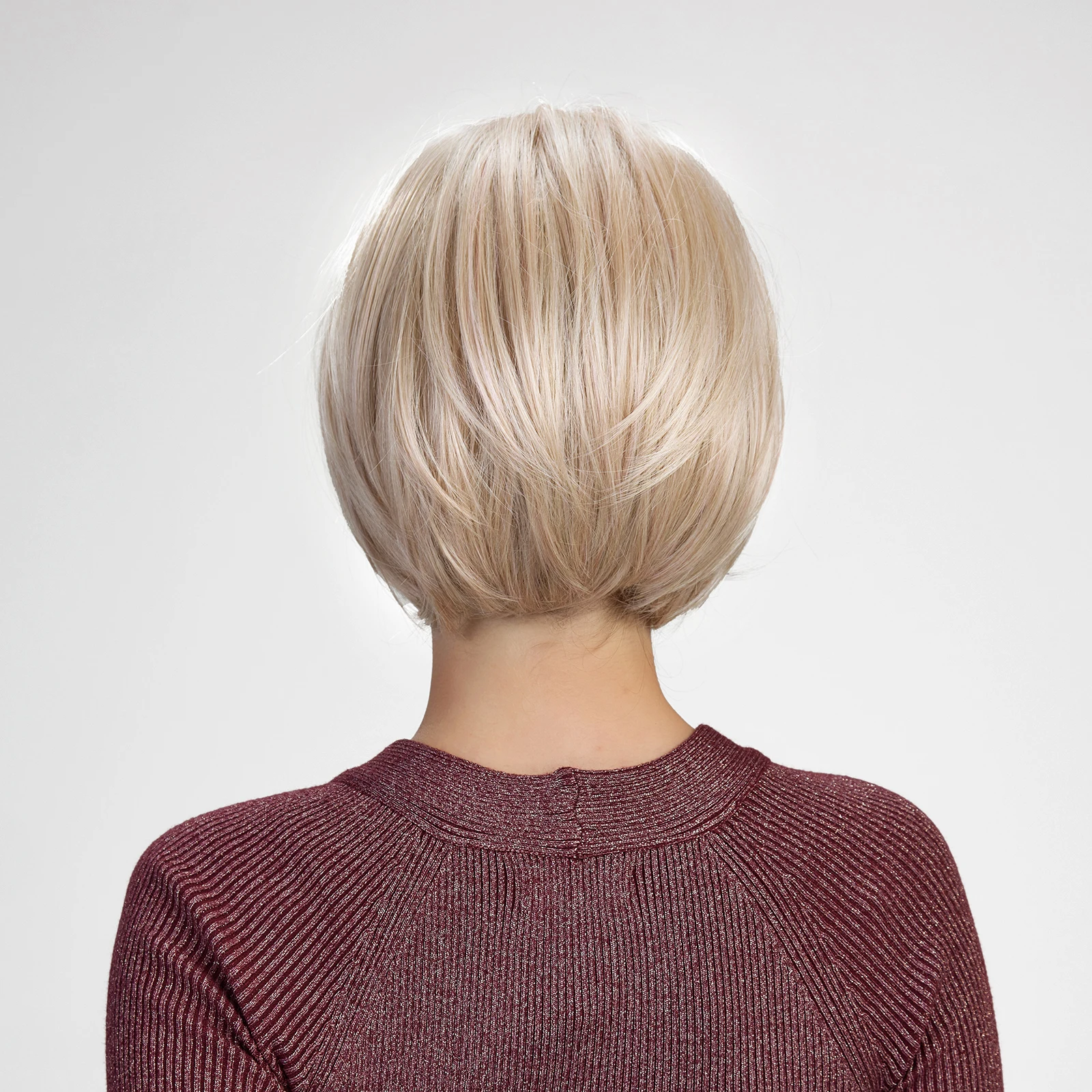 Licht Blonde Kant Voorkant Synthetische Pruiken Korte Pixie Cut Gelaagde Monofilament Pruik Met Pony Voor Witte Vrouwen Hittebestendige Haren