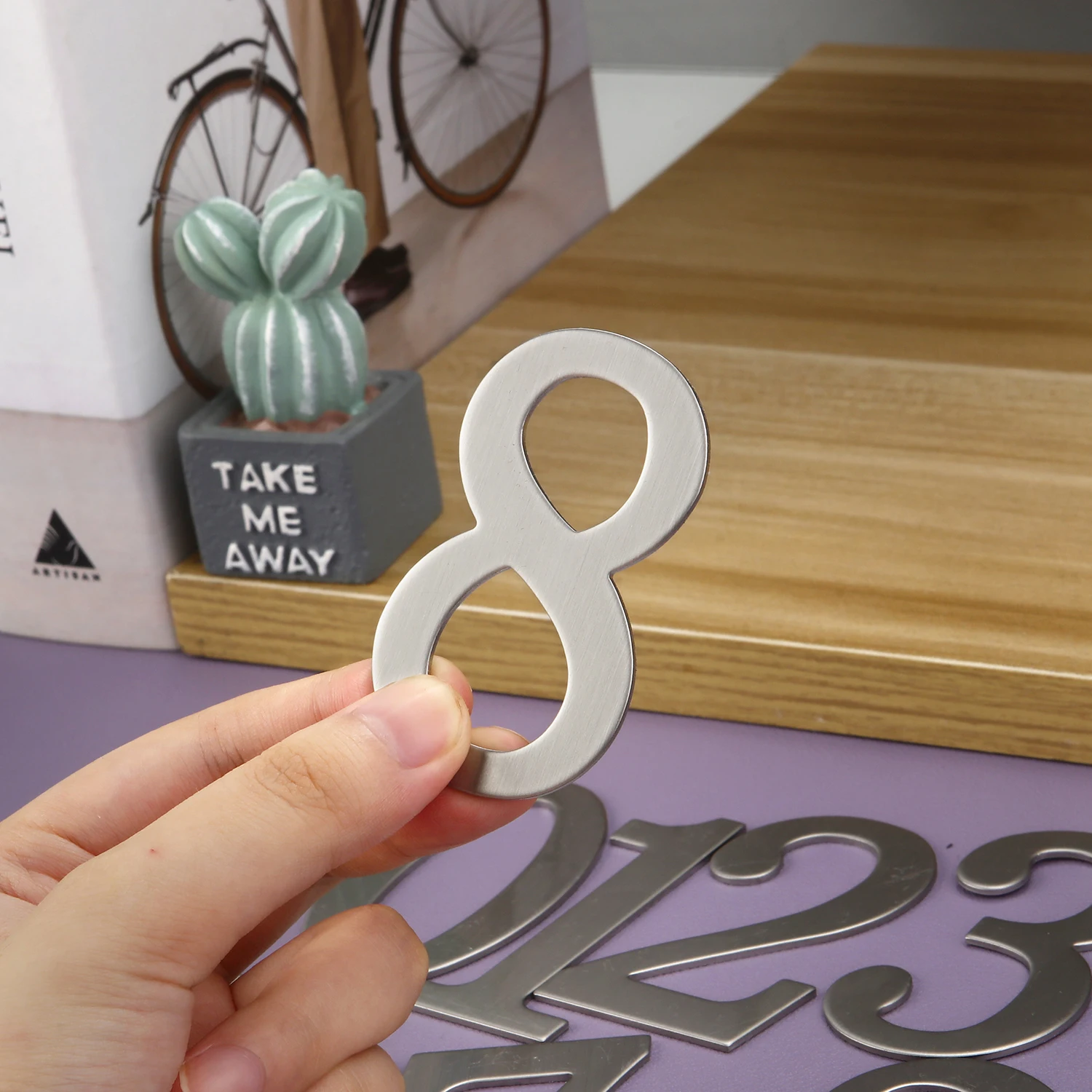 Türnummer aus Edelstahl mit selbstklebender Rückseite, 7 x 4 cm, Hausnummer, Wohnungstürnummer für Outdoor, Hotel, Zuhause, Briefkastenetikett – Detail 6