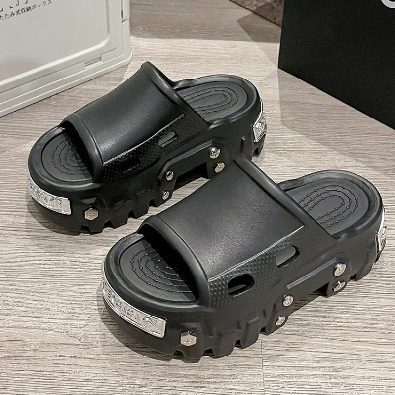 Women Platform Slippers 2025 Arrival Punk Style Clogs with Rivet Outdoor Sandals Summer Fashion Comfortable Unisex Garden Shoes image 4