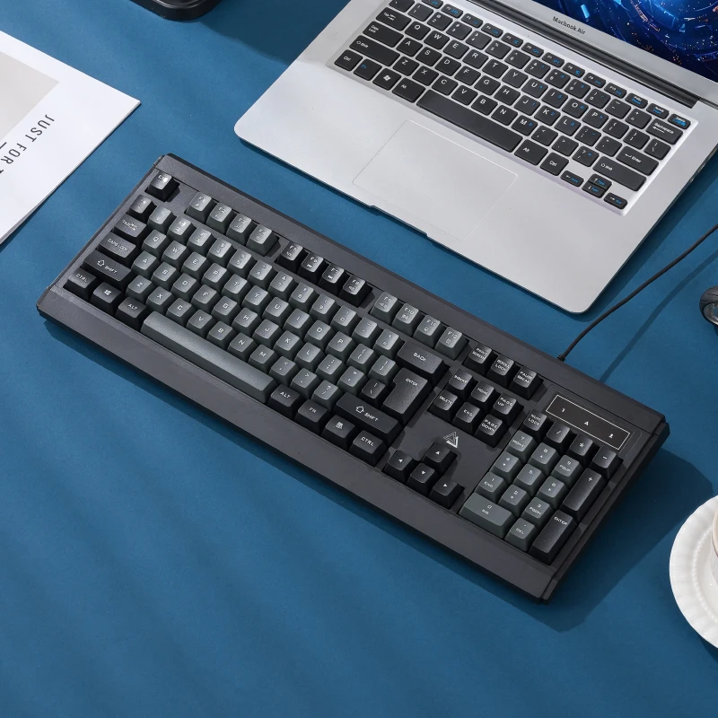 APAYADO KM27 USB Wired Keyboard 104-Key Full Size Membrane Office Keyboard 1.45m Cable Wide Design Color-Matched Keycaps