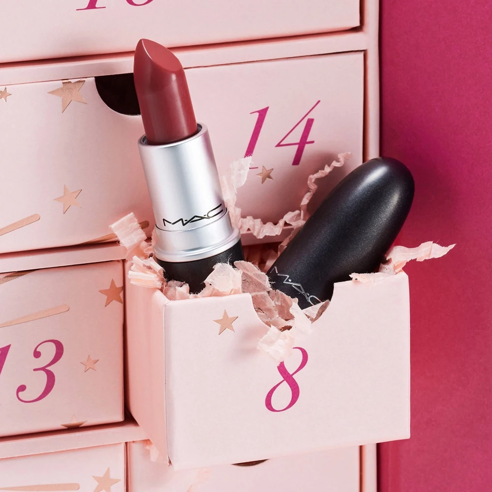 Customization.Luxury Custom 25 Days Pink Cardboard Advent Calendar Box Embossed Paperboard Gift Box for Skin Care Lotion Shampoo