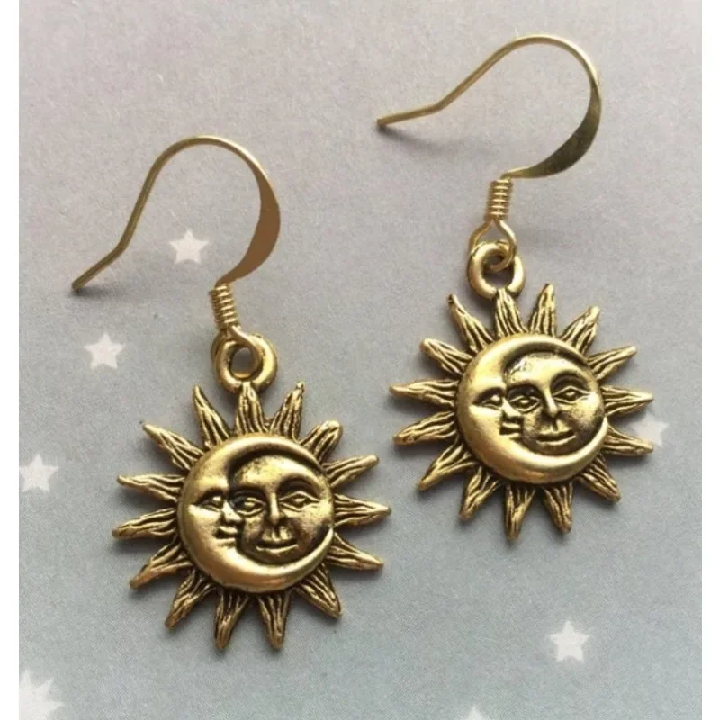 Creative Fashion Retro Style Bohemian Sun Moon Pendant New Statement Temperament Earrings for Women Party Wedding Jewelry Gifts