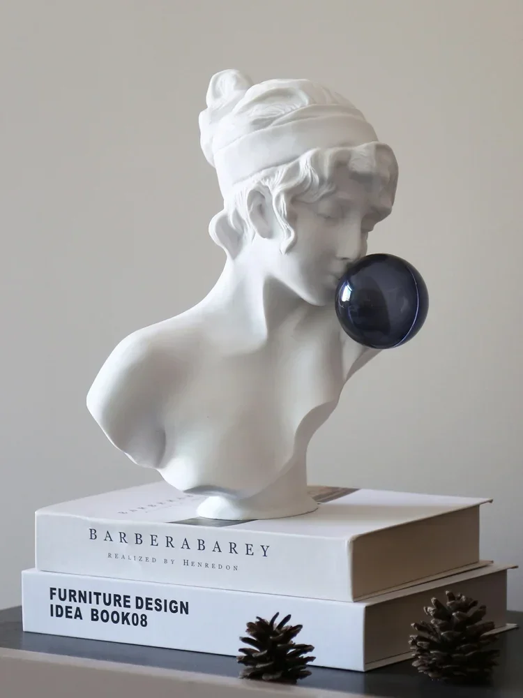 

Light luxury blowing bubble girl sculpture ornament TV cabinet living room high-end niche decoration creative art statue