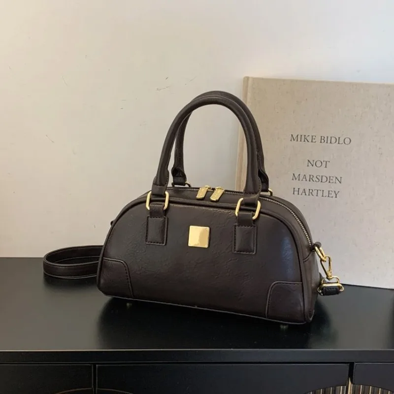 

Luxury Best Superstar Diaper Bag Classic Elegant Leather Crossbody Unique Textured Square Satchel For Party Commuter