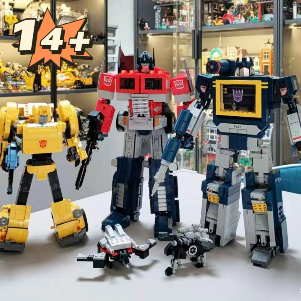 

New War Robot Car Optimus Prime Truck Autobot Building Blocks Assemble Weapon Gun Bricks Toy Christmas Birthday Gift For Kid Boy