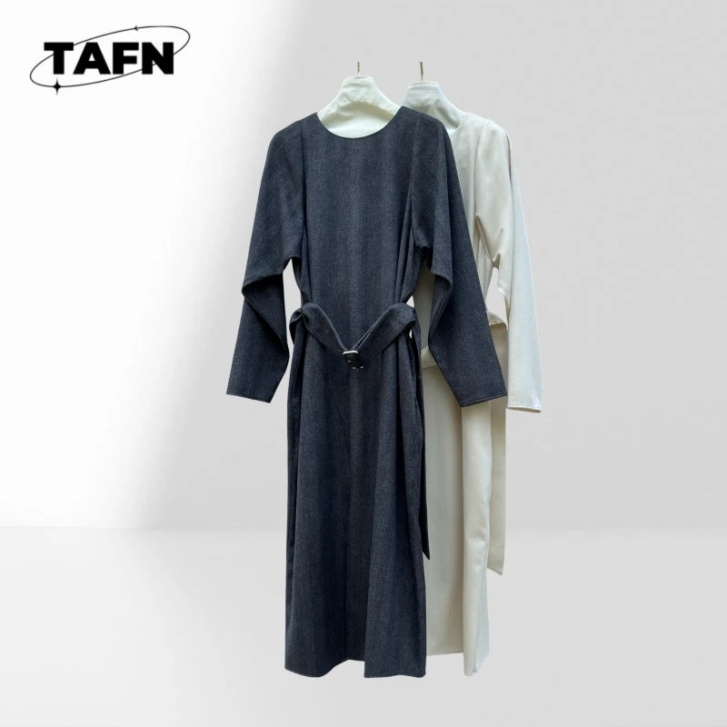 Lightweight Windbreaker Jacket with Zipper Simple Style Windbreaker Jacket for Autumn Simple Lapel Collar Trench AK2118