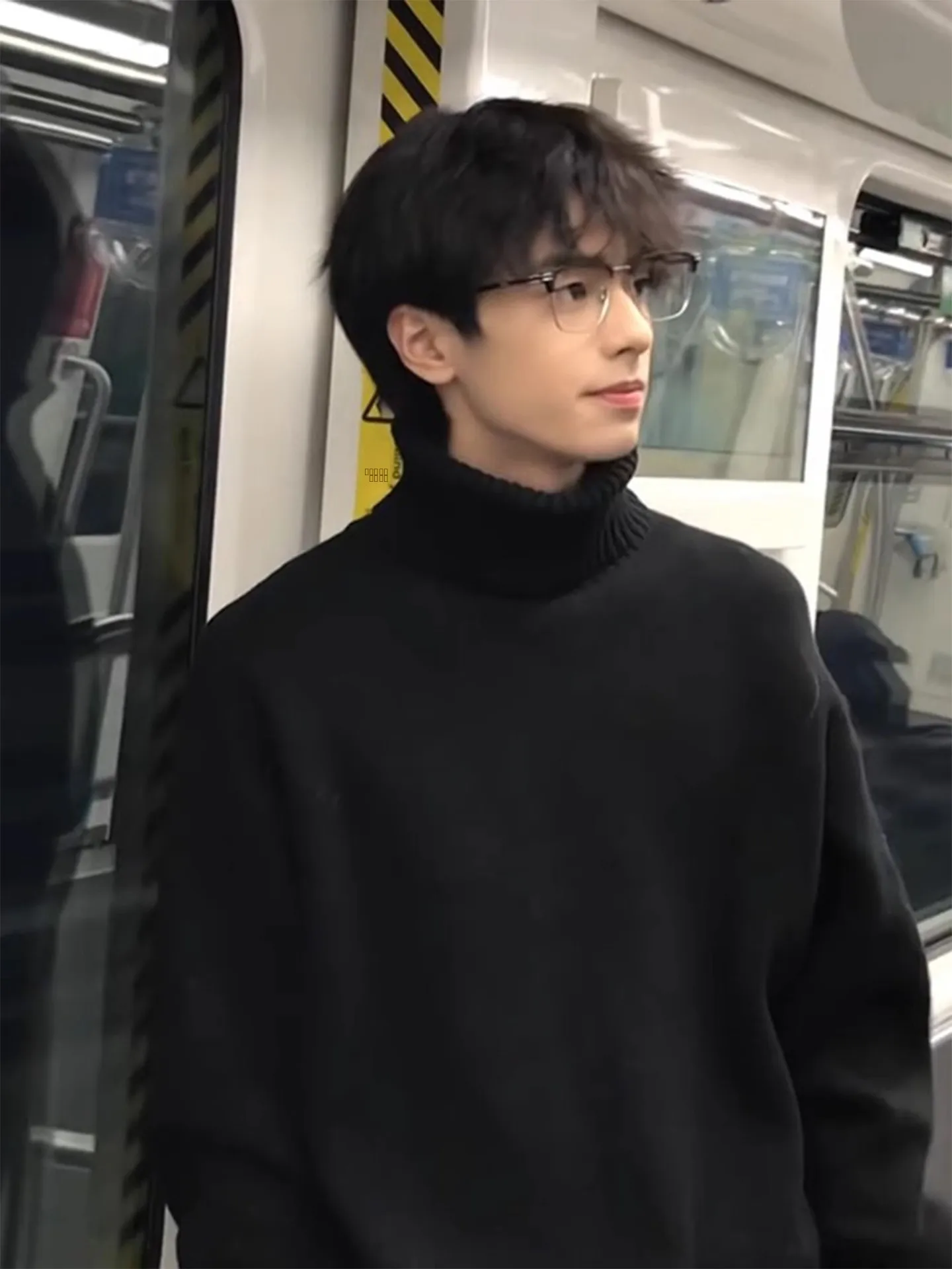 

Thiened High Collar Sweater Men's Autumn Winter Korean Sle Knitted irt Slim Fit Fce Lined Warm Woolen Sweater