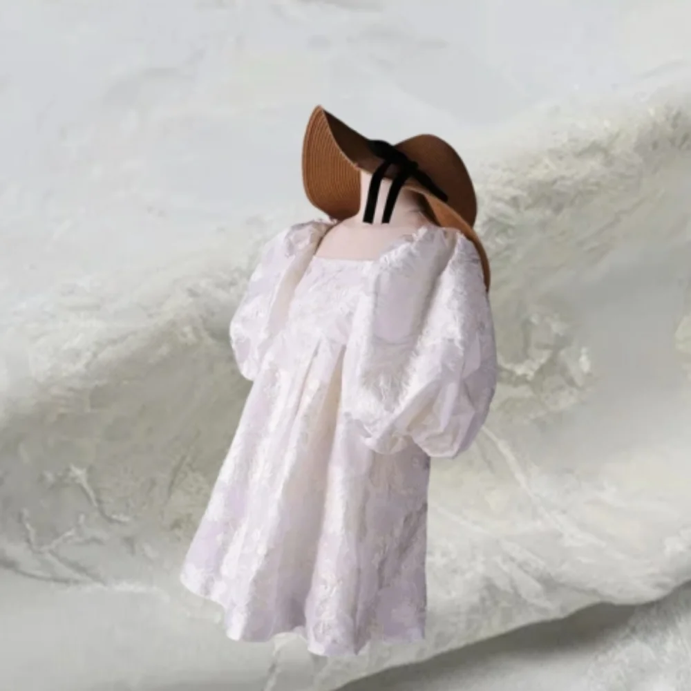 

Yarn-dyed Jacquard Brocade Fabric Solid Color Dark Pattern Trench Coat Dress Fabrics European Brand Fashion Wholesale Cloth