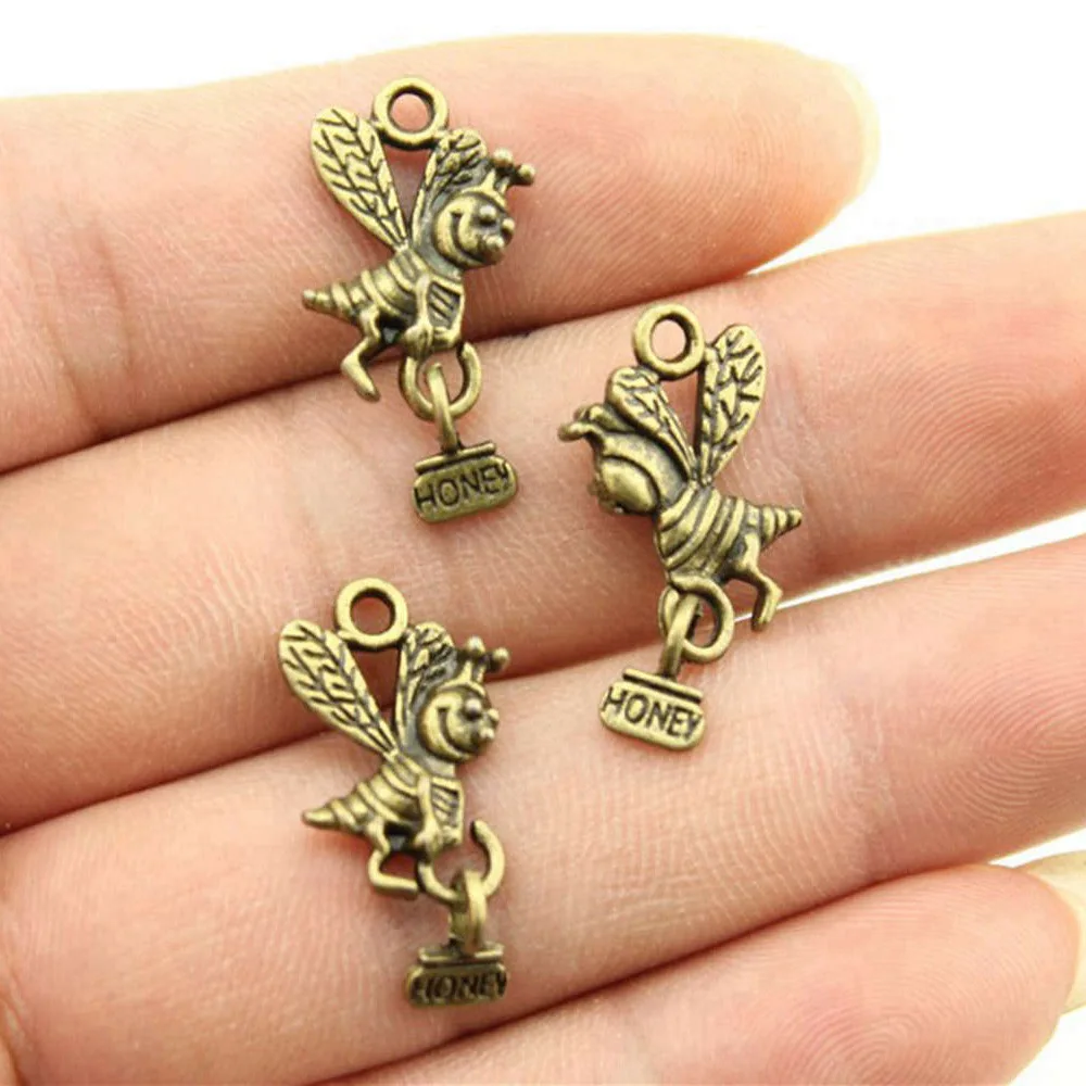 Jewelry For Men Bee Carrying Honey Charms Gift Men Accessories 10pcs