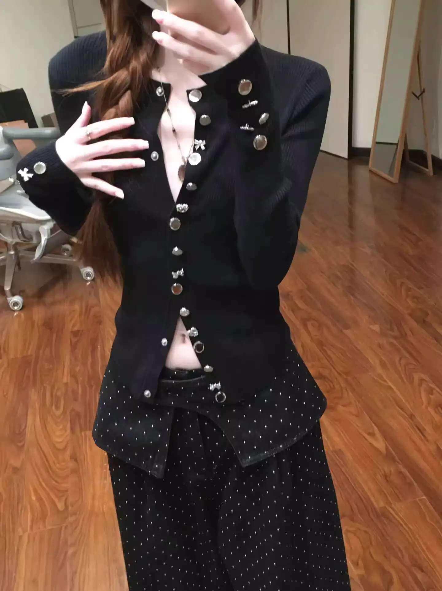 

Осень 202, женские повседневные рубашки, уникальный дизайн, вязаный кардиган с длинными рукавами, готический панк, украшенный стразами, тонкий короткий топ