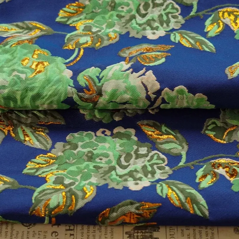 

Винтажная жаккардовая ткань с золотым тиснением в европейском стиле, платья, пальто, декоративный текстиль, весенне-осенняя парчовая ткань