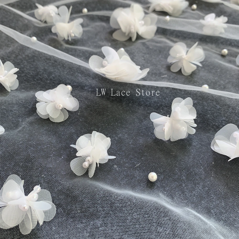 4CM, 3.5CM Delicate Off White Color 3D Flowers Handmade Beading Appliques Sewing on Wedding Veil Decorations 20 Pieces/Bag