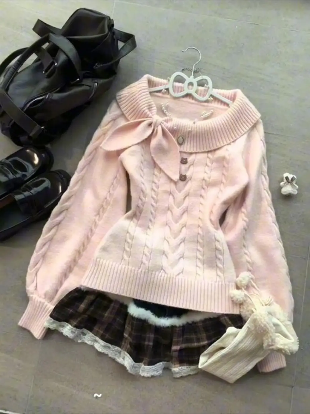 

Женский вязаный свитер раннего цвета 2025 года с застежкой на талии, головной убор с заячьими ушками, студенческая одежда, осенне-зимняя модная верхняя одежда