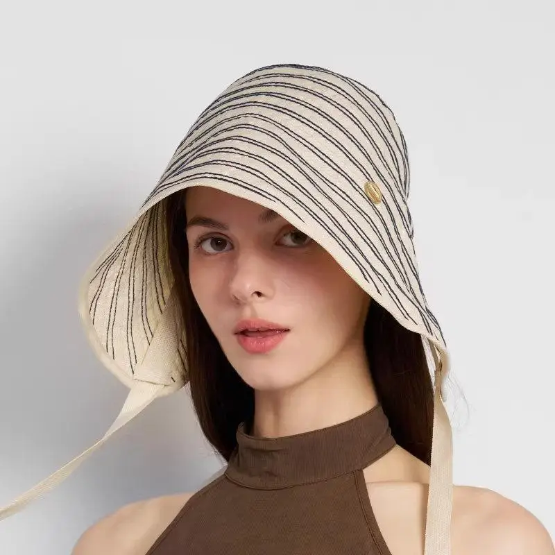 Atmungsaktive gestreifte Leinen-Sonnenschutzmütze mit verstellbarem Kinnband, UV-Schutz für Strandurlaub und Outdoor-Aktivitäten. – Detail 2