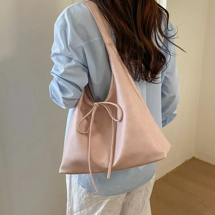 

Women's Fashion Pleated Korean Retro Large Capacity Casual Tote Bag Solid Color Texture Underarm Single Shoulder Bag