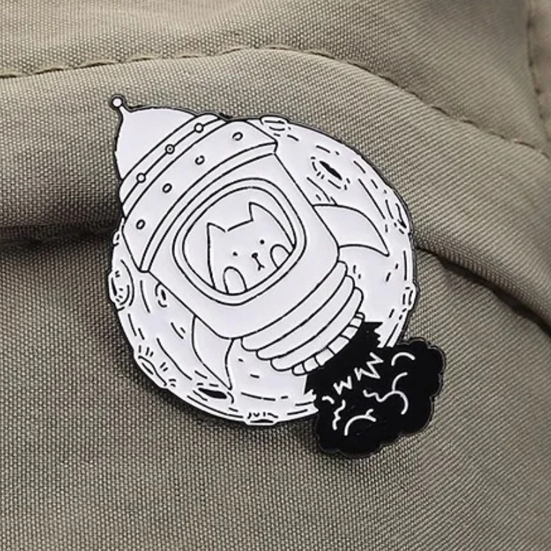 Cat Star People Astronaut Enamel Pins Custom Cosmos Spaceship Brooches Lapel Badges Clothes Animal Jewelry Gift for Kids Friends