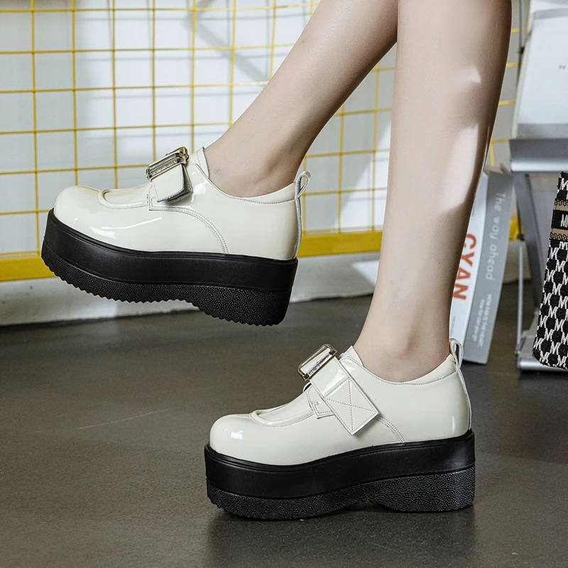 

AIYUQI 2026 Новые женские лоферы на платформе с высоким каблуком и металлической пряжкой, кожаные туфли для женщин, весенне-осенние туфли в стиле Лолита Мэри Джейн