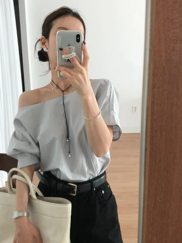 

Korean Laid-ba oulder-baring Design ort Sve Women's Summer Loose Versatile Elely Pure Desire Sle irt