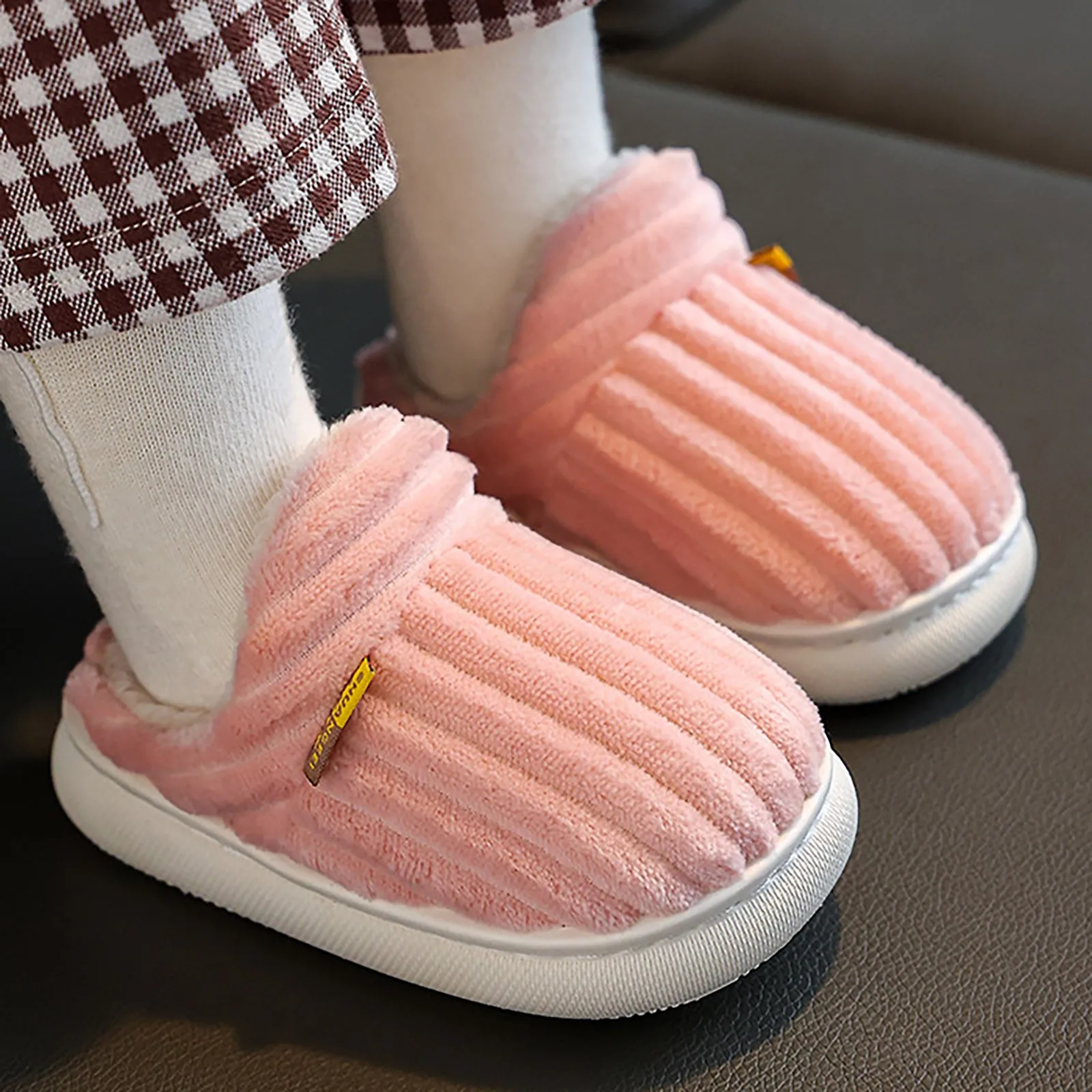 Winter Baby Cotton Slippers Children Non-slip Home Indoors Shoes Winter Simple Warm Kids Boys Girls Casual Plush Slippers 2023