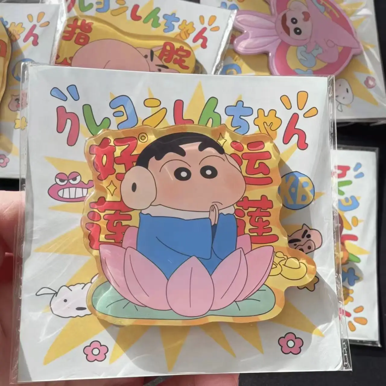 Crayon Shin-chan Acryl-Kühlschrankmagnet - Beliebtes Cartoon-Anime-Souvenir - Magnetisches Geschenk
