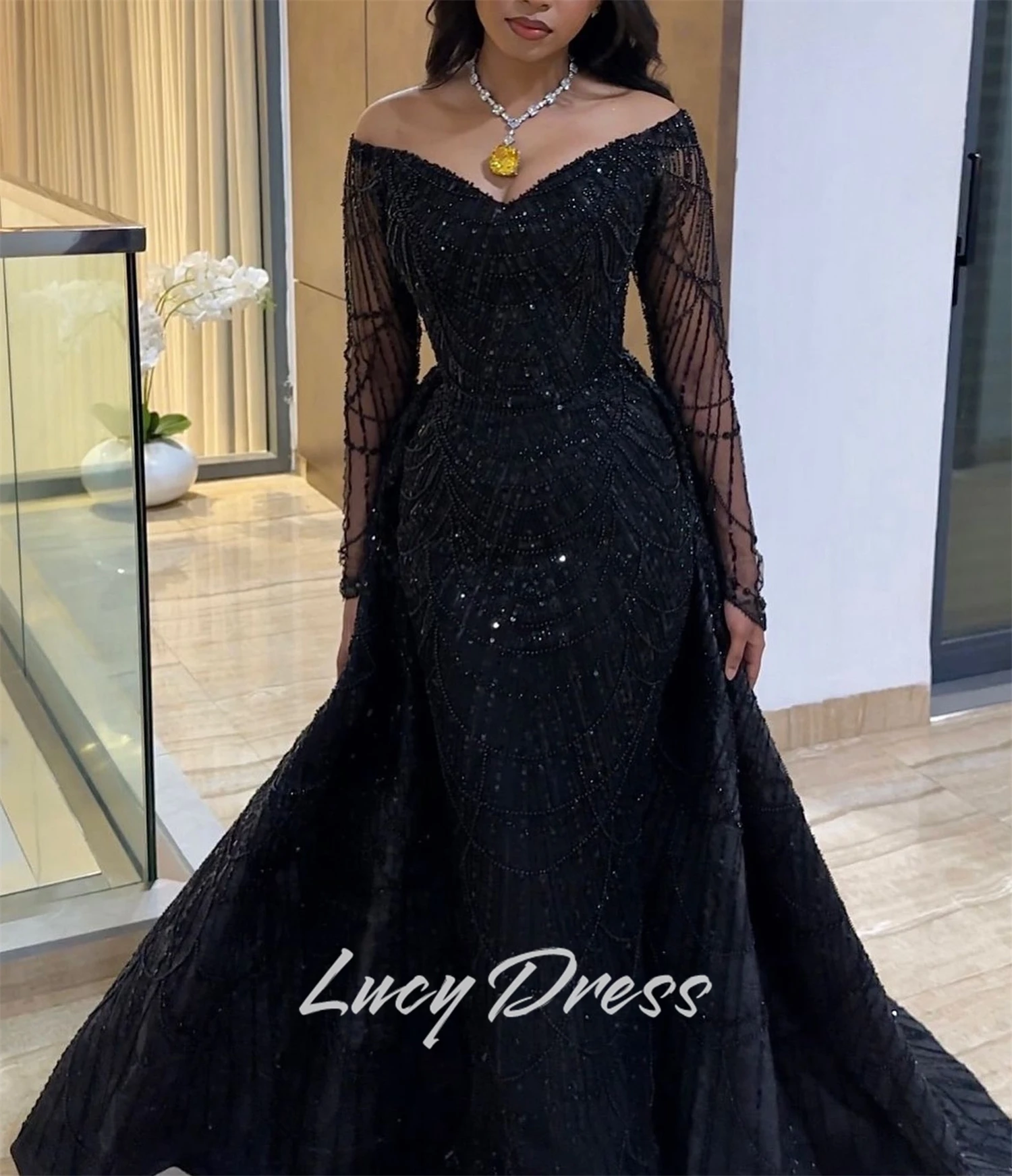 فساتين سهرة فاخرة مخصصة من لوسي 2025 فستان حفلات نسائي مناسبة خاصة فستان من القماش اللامع فساتين لحضور الحفلات الموسيقية