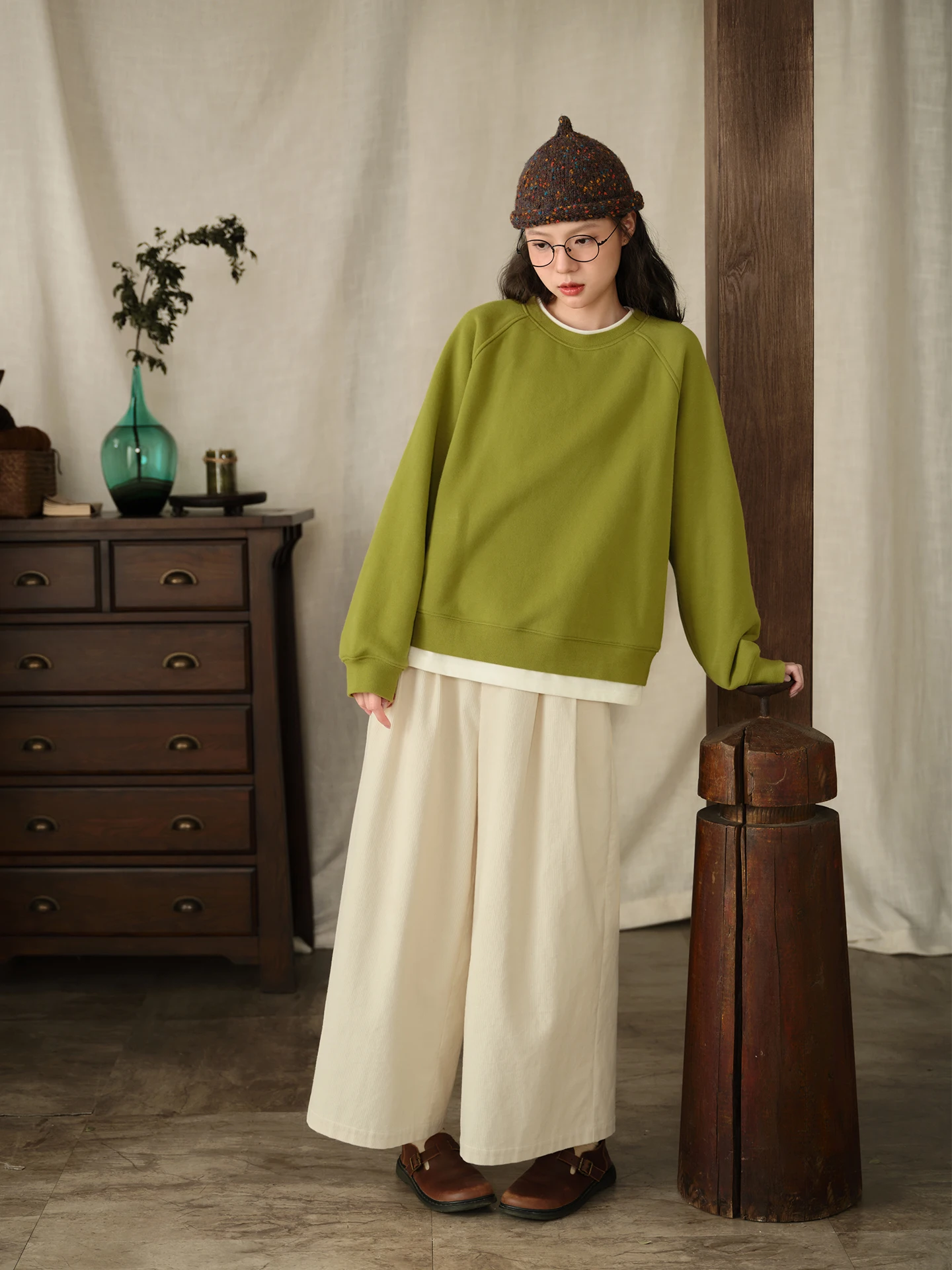 Green round Neck Sweatshirt Women's Small Size Shoulder Insertion Long Sleeve Casual Style Original Thermal Layering Top