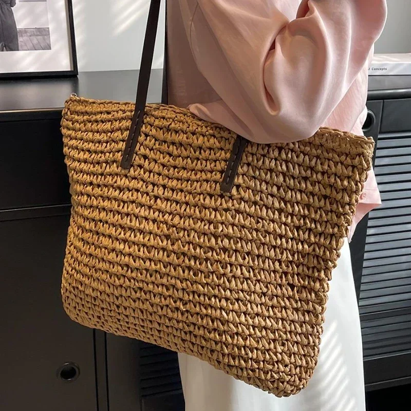 Summer Luxury Design Women\'s Bag 2024 Hot Selling Grass Woven Fashion Women\'s Shoulder Bag Leisure Large Capacity Shoulder Bag