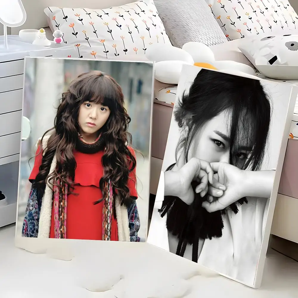 Moon Geun Young Actress Performer Painting Calligraphy Poster Eco-Friendly Decor Frameless Canvas