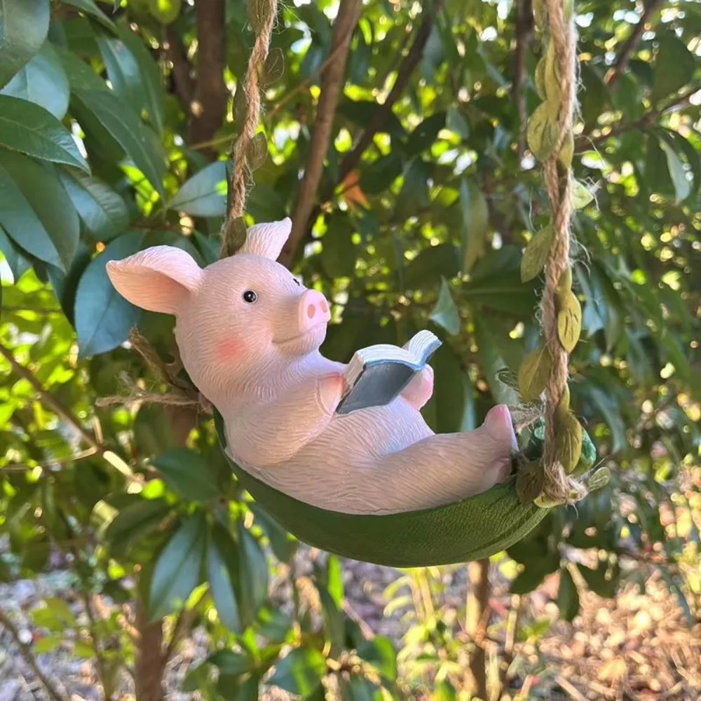 New Garden Decor Adorable Pig Pendant Cute Creative Pig Swing Sculpture Ornament Outdoor Balcony Tree Decor Piggy Shape Statue