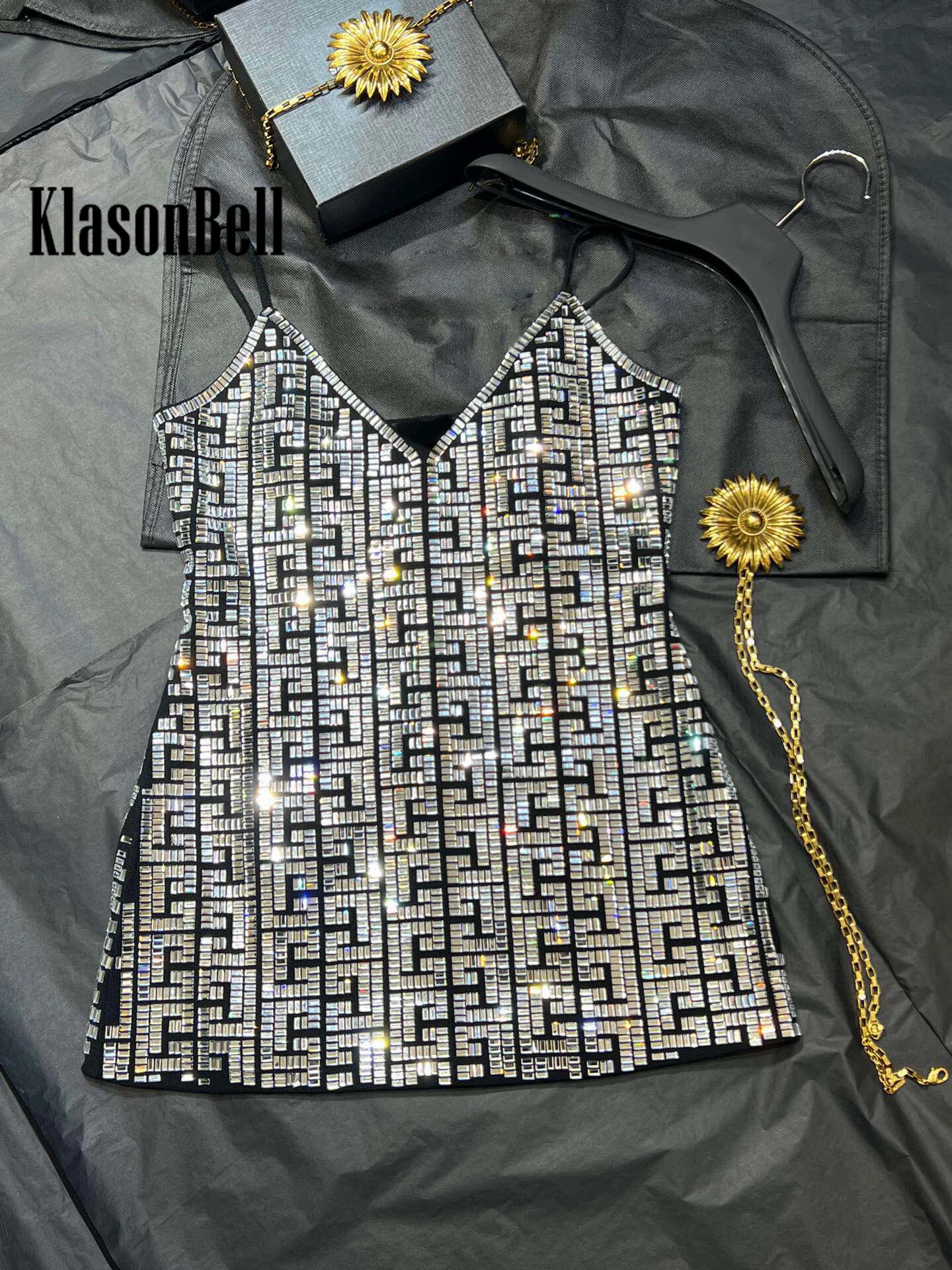 12.5 KlasonBell Temperament Heavy Industry Bling Bling Geometric Diamonds Crystal Spaghetti Strap V-Neck Tank Top Women